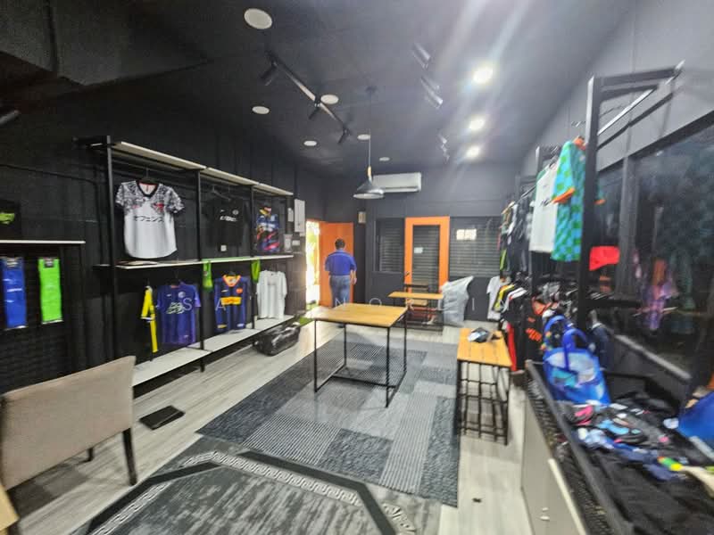 Terrace Factory for Sale in Glenmarie (Selangor) - Sa'a Nordin - Interior - PropertyGuru.com.my