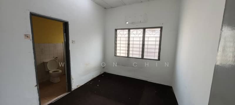 2-storey Terraced House for Sale in BANDAR PUCHONG JAYA (Puchong) - Wilson Chin - Bathroom - PropertyGuru.com.my
