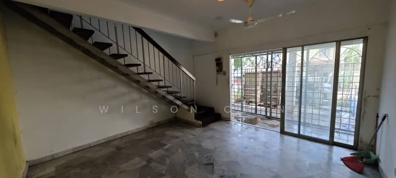 2-storey Terraced House for Sale in BANDAR PUCHONG JAYA (Puchong) - Wilson Chin - Living Room - PropertyGuru.com.my