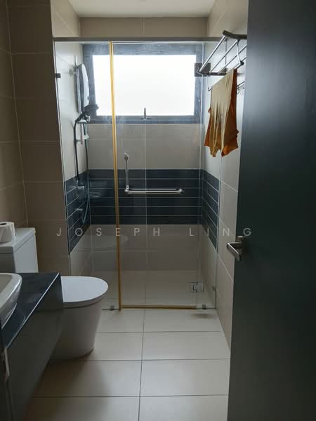 Service Residence for Sale at The Link 2 Residences - Joseph Ling - Bathroom - PropertyGuru.com.my