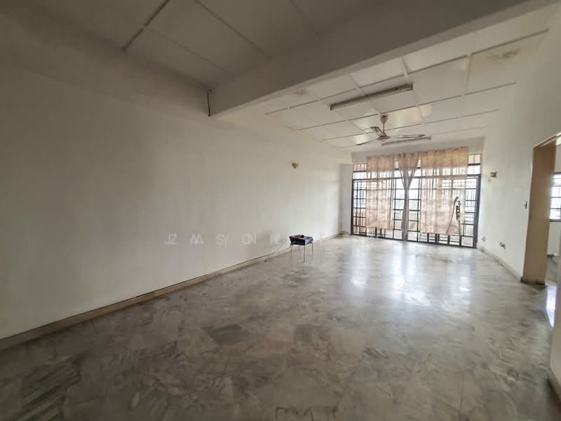 Apartment for Sale at Pangsapuri Excelsa - Zayne Lee - Living Room - PropertyGuru.com.my