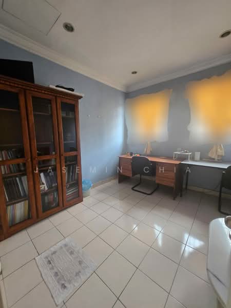 3-storey Terraced House for Sale in Taman Fadason (Kepong) - Jasemin Chia - Study - PropertyGuru.com.my