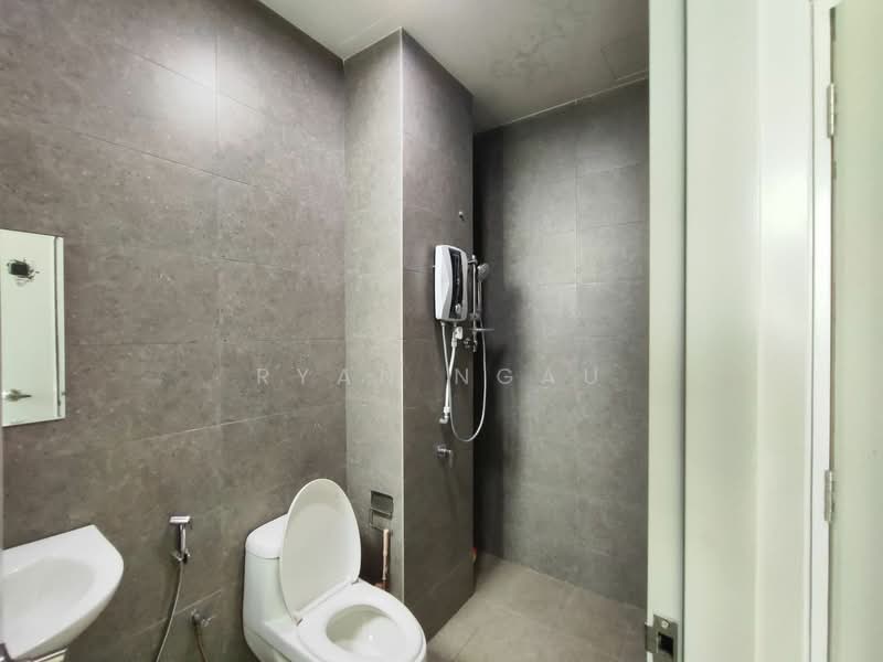 Condominium for Rent at Verando Residence - Ryan Ngau - Bathroom - PropertyGuru.com.my