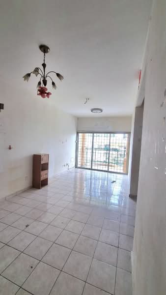 Apartment for Rent at Pangsapuri Sri Camellia - Shannah Tong - Living Room - PropertyGuru.com.my