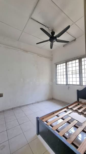Apartment for Rent at Pangsapuri Sri Camellia - Shannah Tong - Bedroom - PropertyGuru.com.my