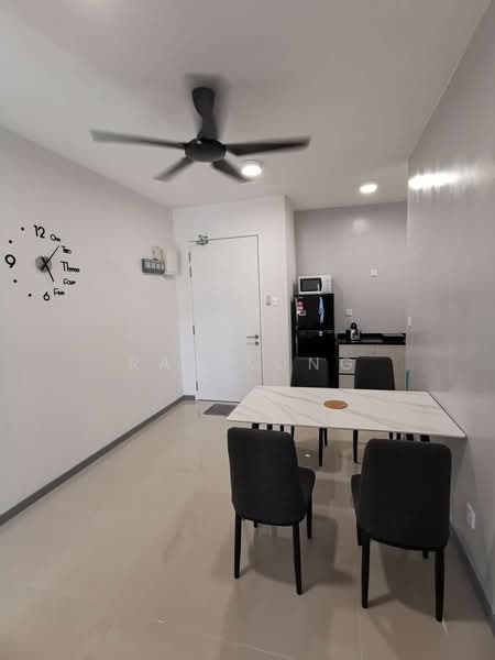 United Point (Residensi Berpadu) untuk Untuk Disewa - RM 700 /bulan, Mac 2026 - Dining Room - PropertyGuru.com.my