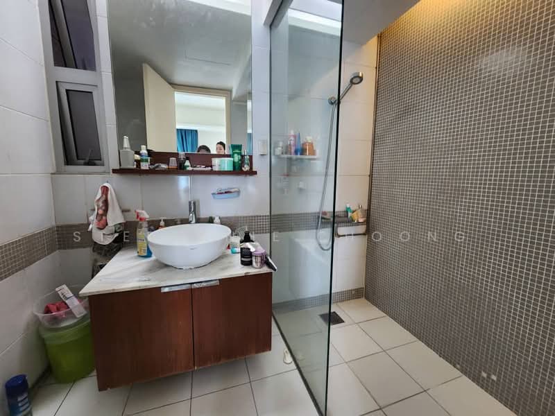 Service Residence for Sale at i-Zen @ Kiara 1 - Stephanie Choong - Bathroom - PropertyGuru.com.my