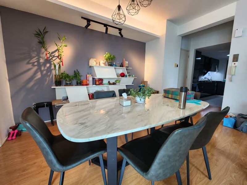 Service Residence for Sale at i-Zen @ Kiara 1 - Stephanie Choong - Dining Room - PropertyGuru.com.my