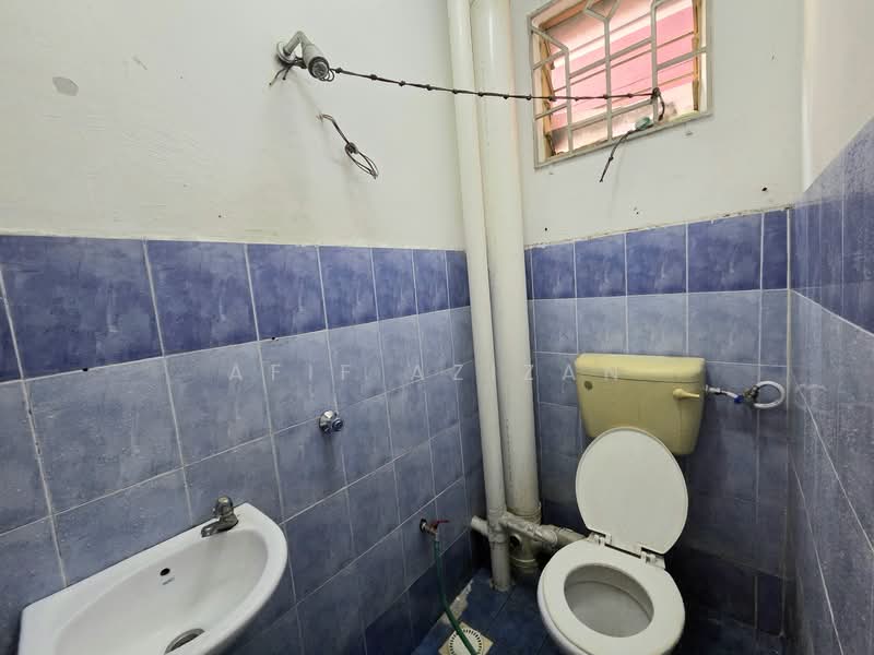 Apartment for Sale at Mentari Court - Afif Azizan - Bathroom - PropertyGuru.com.my