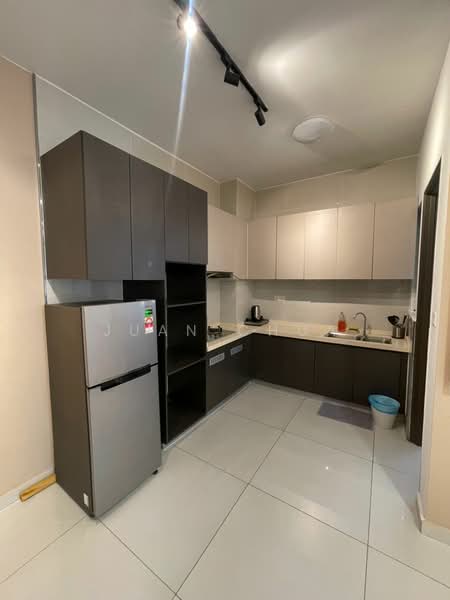Kings Bay @ Country Garden Danga Bay untuk Untuk Disewa - RM 2,200 /bulan, Apr 2026 - Kitchen - PropertyGuru.com.my