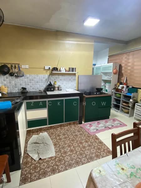 1.5-storey Terraced House for Sale in Taman Pelangi Indah (Ulu Tiram) - Zack Chow - Kitchen - PropertyGuru.com.my