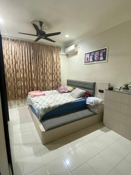 1.5-storey Terraced House for Sale in Taman Pelangi Indah (Ulu Tiram) - Zack Chow - Bedroom - PropertyGuru.com.my