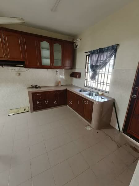 2-storey Terraced House for Sale in Bukit Indah (Iskandar Puteri (Nusajaya)) - Eva Siow - Kitchen - PropertyGuru.com.my