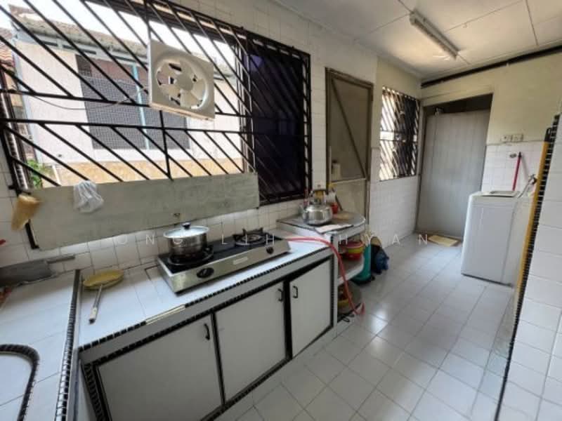 1-storey Terraced House for Sale in Johor Bahru (Johor) - Ong Lih Shyan - Kitchen - PropertyGuru.com.my