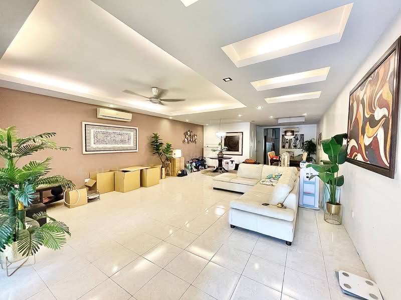2-storey Terraced House for Sale in Bandar Nusaputra (Puchong) - Aqillah Razali - Living Room - PropertyGuru.com.my