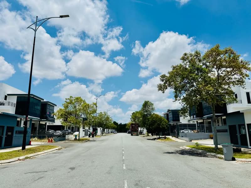 Eco Business Park 1 - 2