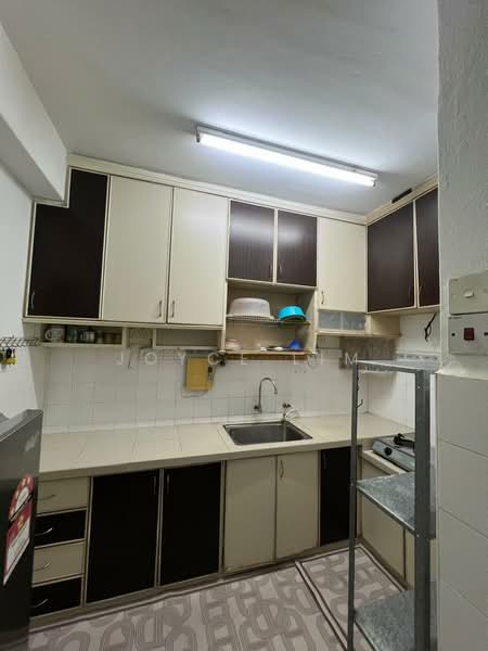 Apartment for Rent at Majestic Height - JOYCE LIM - Kitchen - PropertyGuru.com.my