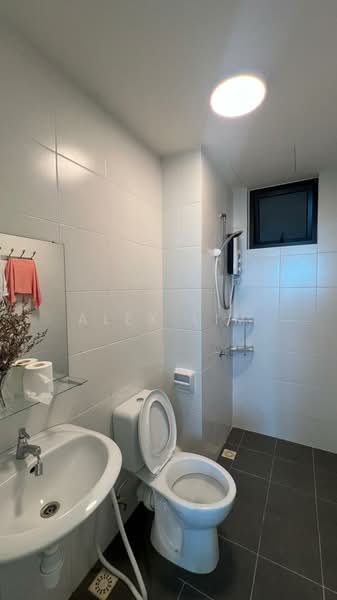 Condominium for Rent at Bayswater Resort Condominium - Alex Lim - Bathroom - PropertyGuru.com.my