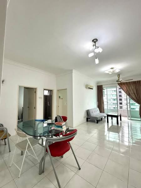 Bayswater Resort Condominium untuk Untuk Disewa - RM 2,299 /bulan, Apr 2026 - Living Room - PropertyGuru.com.my