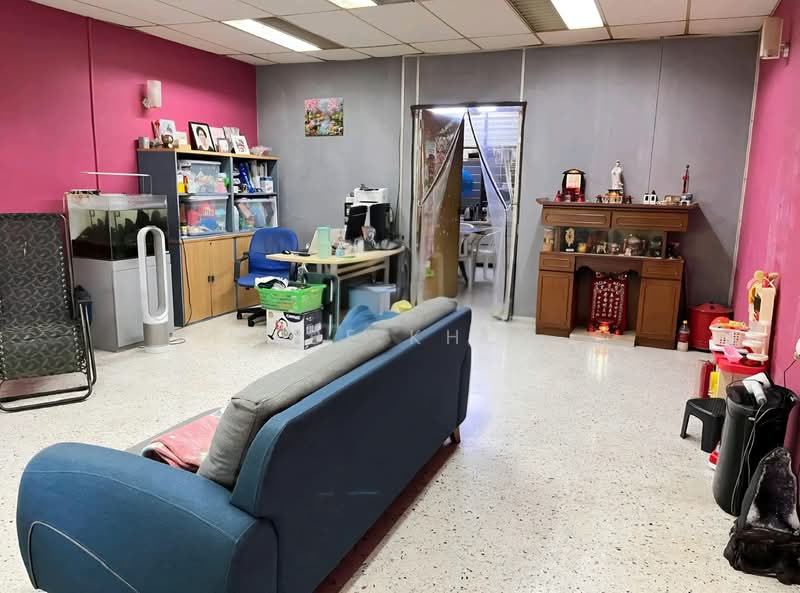 2-storey Terraced House for Sale in Pulau Tikus (Penang) - Bebe Khor - Living Room - PropertyGuru.com.my