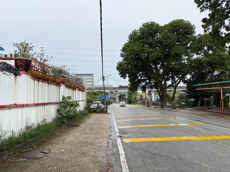 Semi-Detached House for Sale in Taman Pelangi (Johor Bahru) - SASER TAN. - Exterior - PropertyGuru.com.my