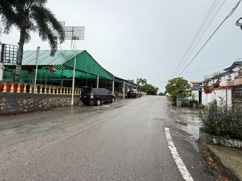 Semi-Detached House for Sale in Taman Pelangi (Johor Bahru) - SASER TAN. - Exterior - PropertyGuru.com.my