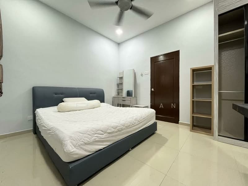2-storey Terraced House for Rent in Taman Sea (Petaling Jaya) - See Hui Tan - Bedroom - PropertyGuru.com.my