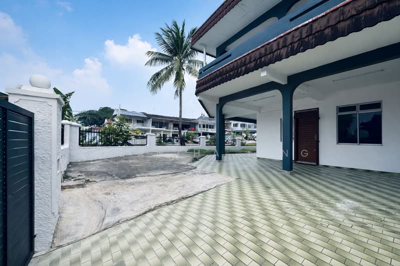 2-storey Terraced House for Rent in Taman Pelangi (Johor Bahru) - Samantha Teng - Exterior - PropertyGuru.com.my