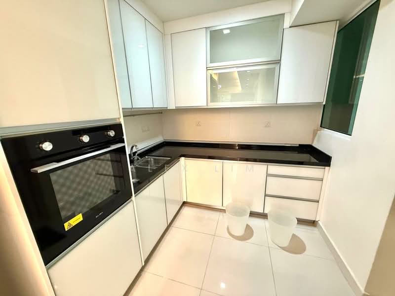Platino Condominium untuk Untuk Disewa - RM 3,800 /bulan, Mac 2026 - Kitchen - PropertyGuru.com.my