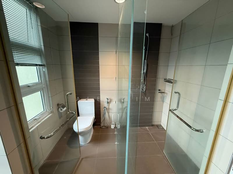 Platino Condominium untuk Untuk Disewa - RM 3,800 /bulan, Mac 2026 - Bathroom - PropertyGuru.com.my