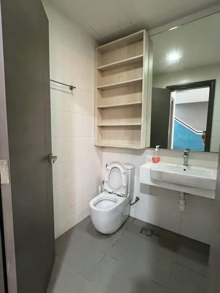 Service Residence for Rent at Suasana Iskandar Malaysia - Tom Chian - Bathroom - PropertyGuru.com.my