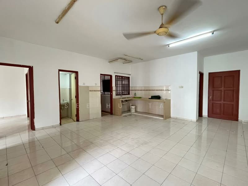 Apartment for Sale at Bayu Puteri - See Hui Tan - Kitchen - PropertyGuru.com.my