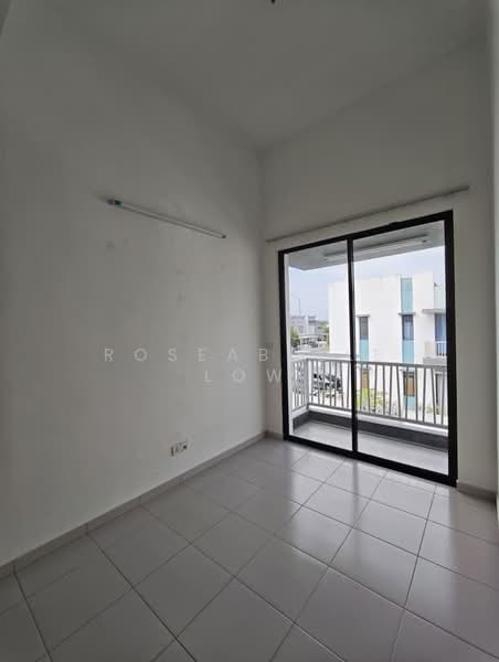 Semi-Detached House for Sale in Setia Ecohill (Semenyih) - Roseabelle Low - Balcony - PropertyGuru.com.my