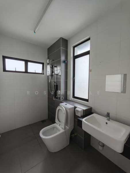 Semi-Detached House for Sale in Setia Ecohill (Semenyih) - Roseabelle Low - Bathroom - PropertyGuru.com.my