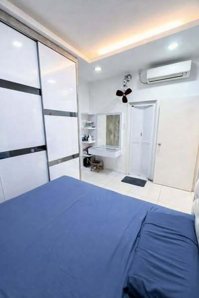 Service Residence for Sale at D'Summit Residences - Gynn Ong - Bedroom - PropertyGuru.com.my
