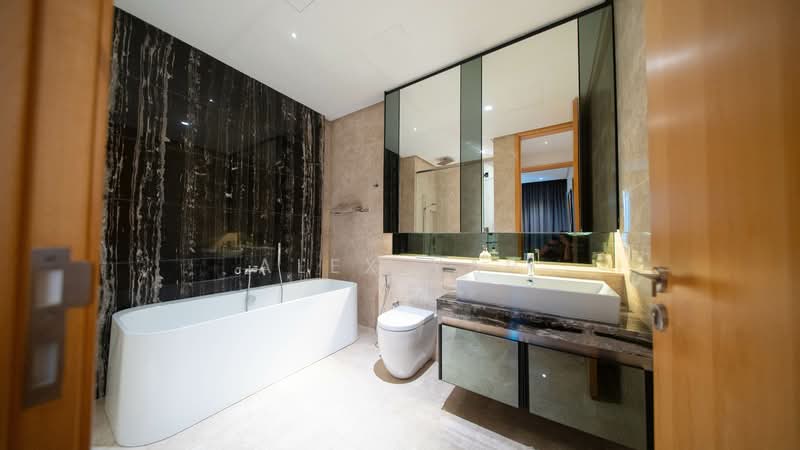 Kediaman Servis untuk Dijual di Damansara City Residency (DC Residensi) - Alex Yap - Bathroom - PropertyGuru.com.my