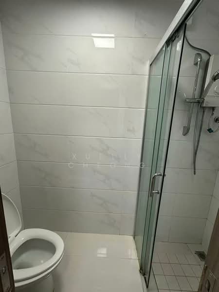 Apartment for Rent at Regalia Park @ Forest City - Xuelly Cheong - Bathroom - PropertyGuru.com.my