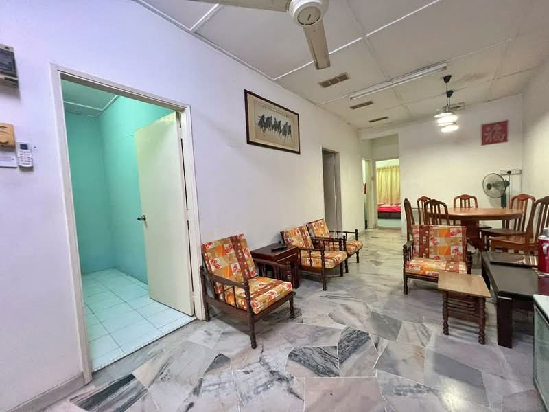 1-storey Terraced House for Sale in Cheras (Selangor) - Den Lam - Living Room - PropertyGuru.com.my