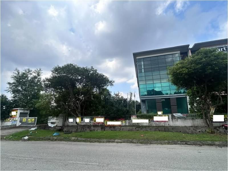 Semi-D Factory for Sale in Seksyen 33 (Shah Alam) - Allen . - Exterior - PropertyGuru.com.my