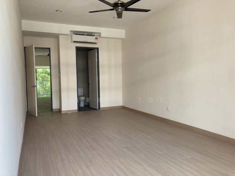 3-storey Terraced House for Sale in Bandar Nusaputra (Puchong) - Darren Toh - Bathroom - PropertyGuru.com.my