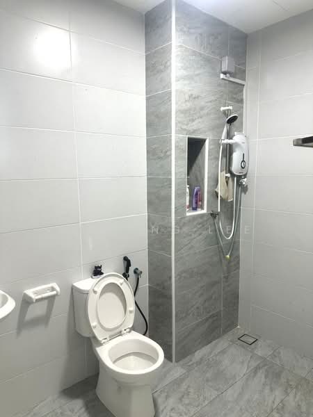 KSL Residence 2 @ Kangkar Tebrau untuk Untuk Disewa - RM 1,500 /bulan, Apr 2026 - Bathroom - PropertyGuru.com.my