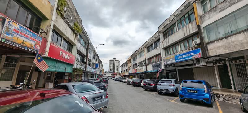 Shop / Office for Sale in Taman Sri Watan (Ampang) - Kin Hoe - Exterior - PropertyGuru.com.my