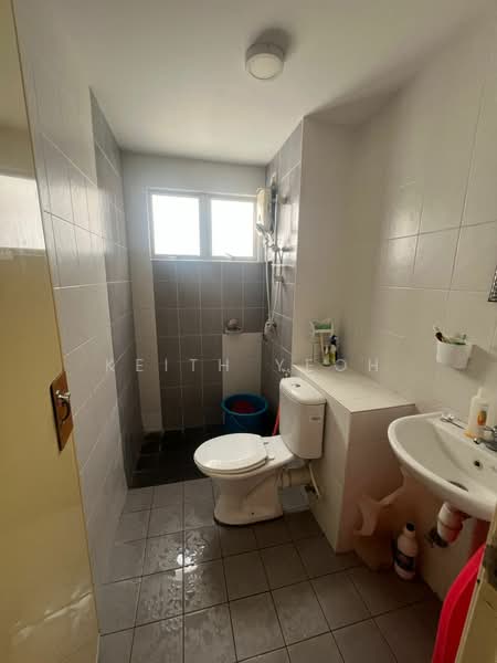 Seri Intan Apartment untuk Untuk Disewa - RM 1,200 /bulan, Mac 2026 - Bathroom - PropertyGuru.com.my