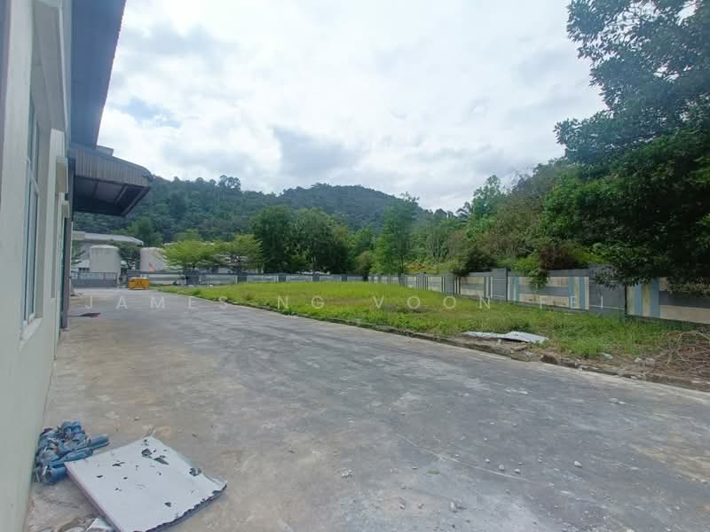 Semi-D Factory for Sale in Hi-Tech Industrial Park (Semenyih) - James Ng Voon Fei - Exterior - PropertyGuru.com.my