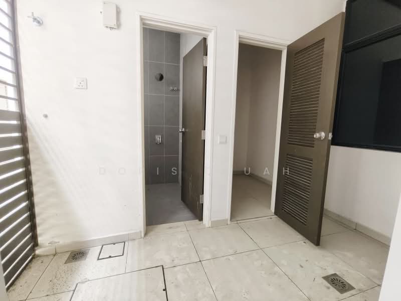 3-storey Terraced House for Sale in Setia Alam (Selangor) - Doris Chuah - Bathroom - PropertyGuru.com.my