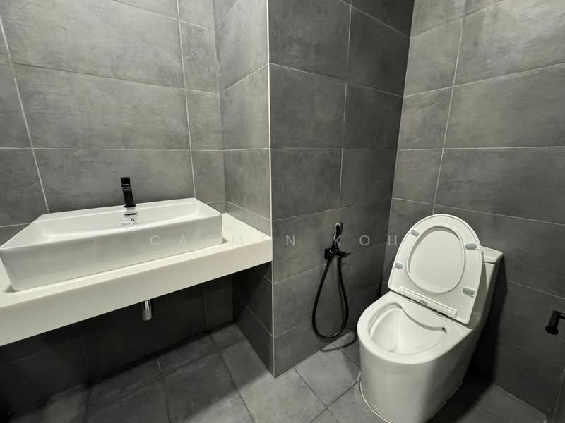 Service Residence for Rent at The Mate @ Damansara Jaya - Carmen Koh - Bathroom - PropertyGuru.com.my