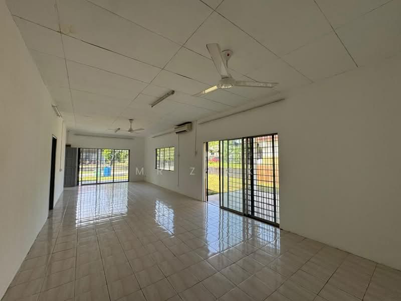 Apartment for Sale at Taman Kota Perdana - Mr Zack - Living Room - PropertyGuru.com.my