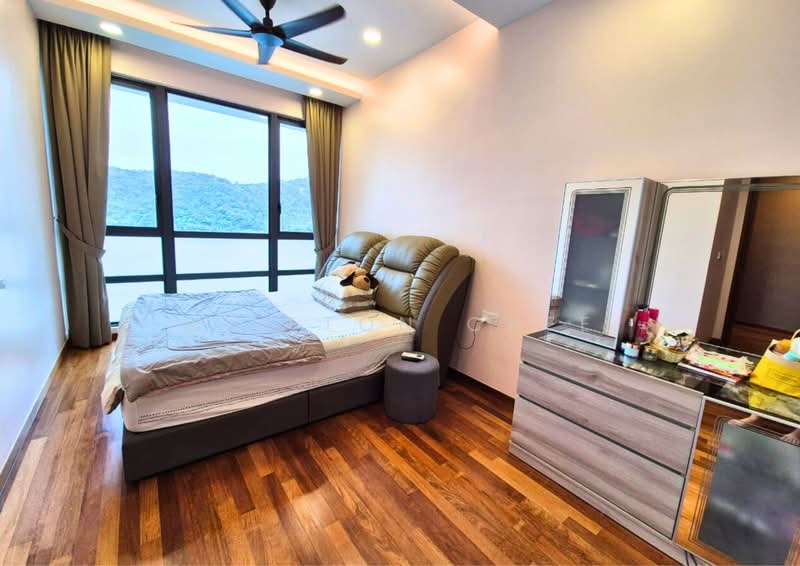 Condominium for Sale at Queens Residences Q1 @ Queens Waterfront - Clifton Chee - Bedroom - PropertyGuru.com.my