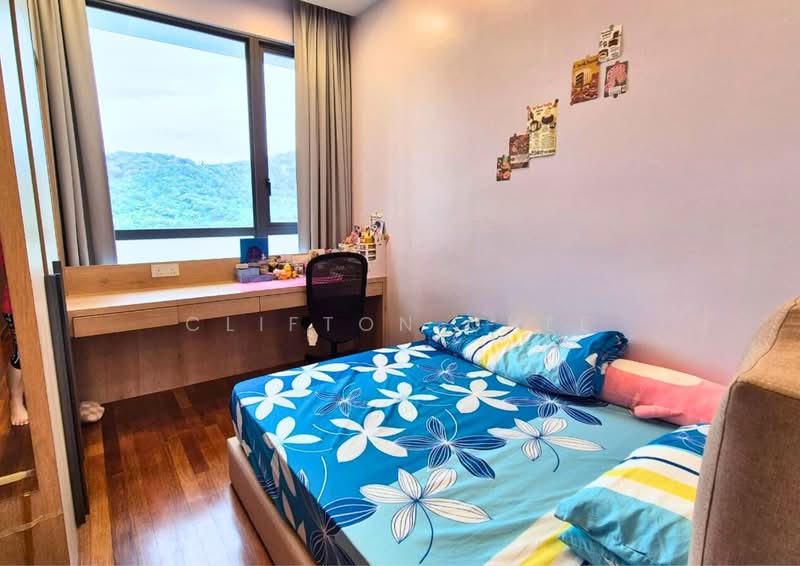 Condominium for Sale at Queens Residences Q1 @ Queens Waterfront - Clifton Chee - Bedroom - PropertyGuru.com.my