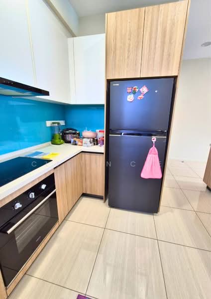 Condominium for Sale at Queens Residences Q1 @ Queens Waterfront - Clifton Chee - Kitchen - PropertyGuru.com.my